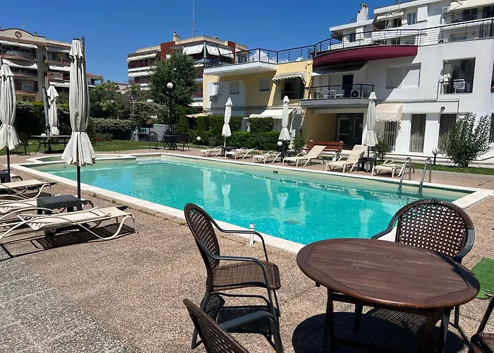 Damian\'S Cozy Pool Apartment